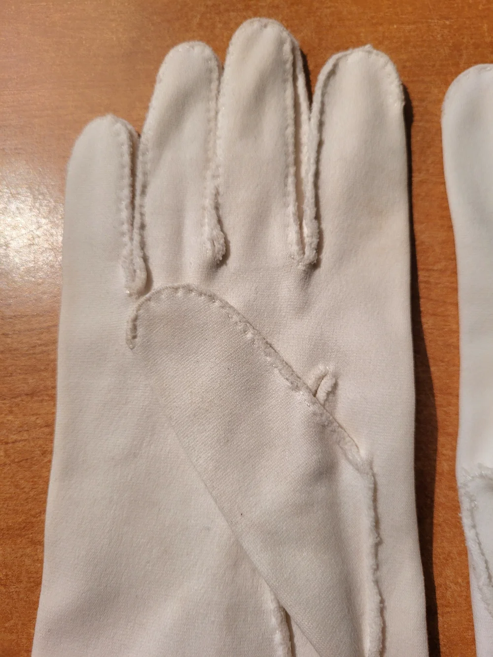 Vintage Classic White Ladies Dress Gloves with Embroidered Cuff